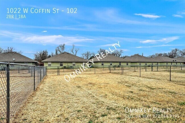 Building Photo - 1022 W Coffin St