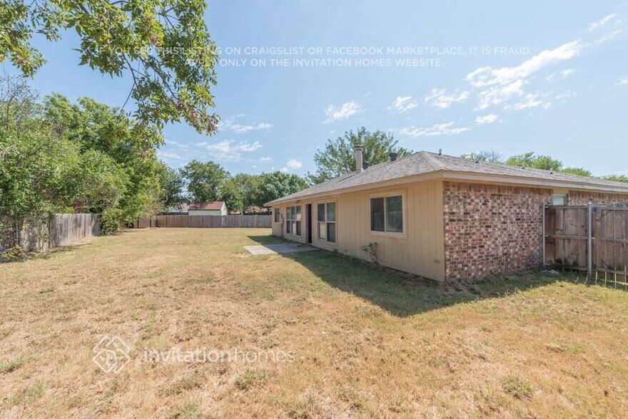 Building Photo - 2510 Rialto Way