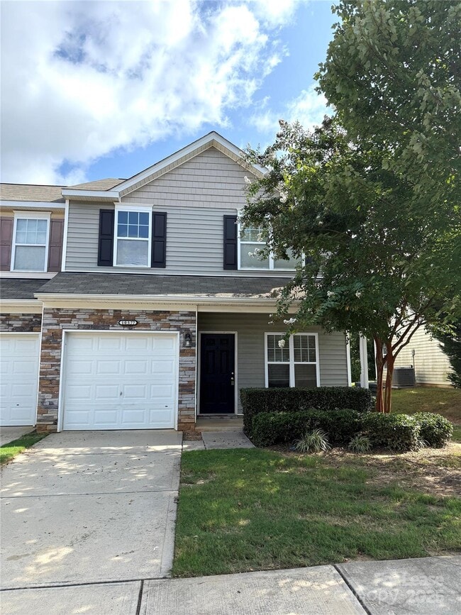 Primary Photo - 10577 Bunclody Dr