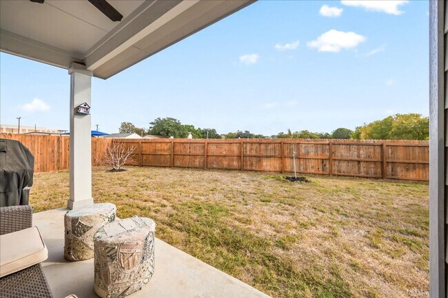 Building Photo - 4710 Audubon Pl