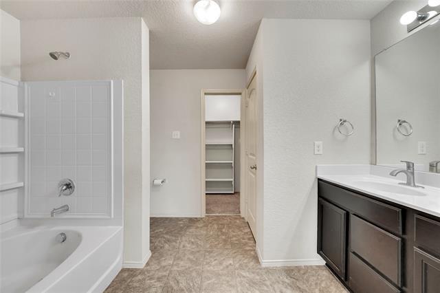 Building Photo - 4108 Sandalwood Ct