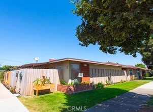 Building Photo - 754 N Shattuck Pl