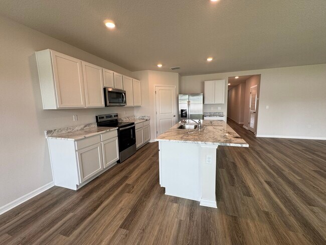 Building Photo - 17471 Whiskey Crk Trl