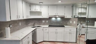 Building Photo - 3700 Galt Ocean Dr