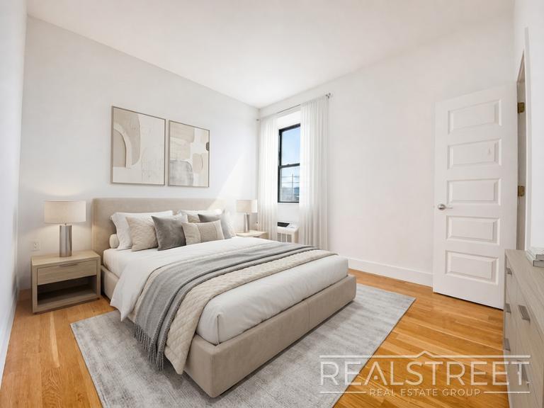 Building Photo - LUXURY 2 Bed LOFT in Queens!