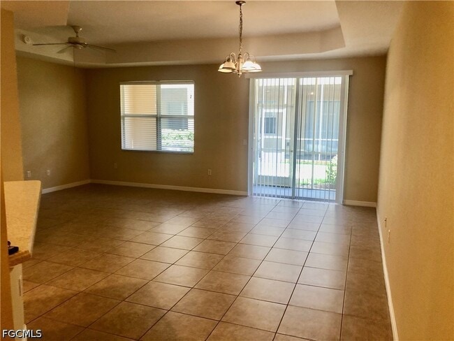 Building Photo - 9813 Quinta Artesa Way