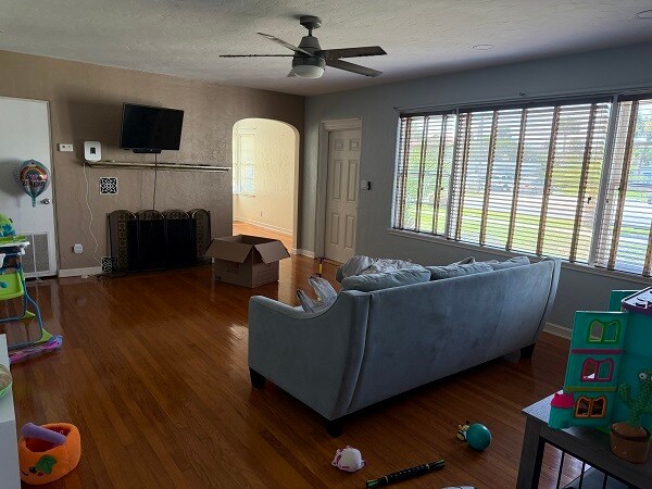 Building Photo - 500 Revilo Blvd