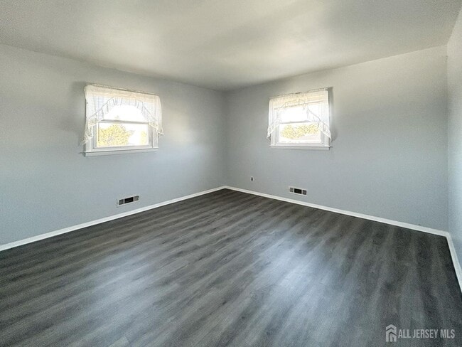 Building Photo - 11A Foothills Dr