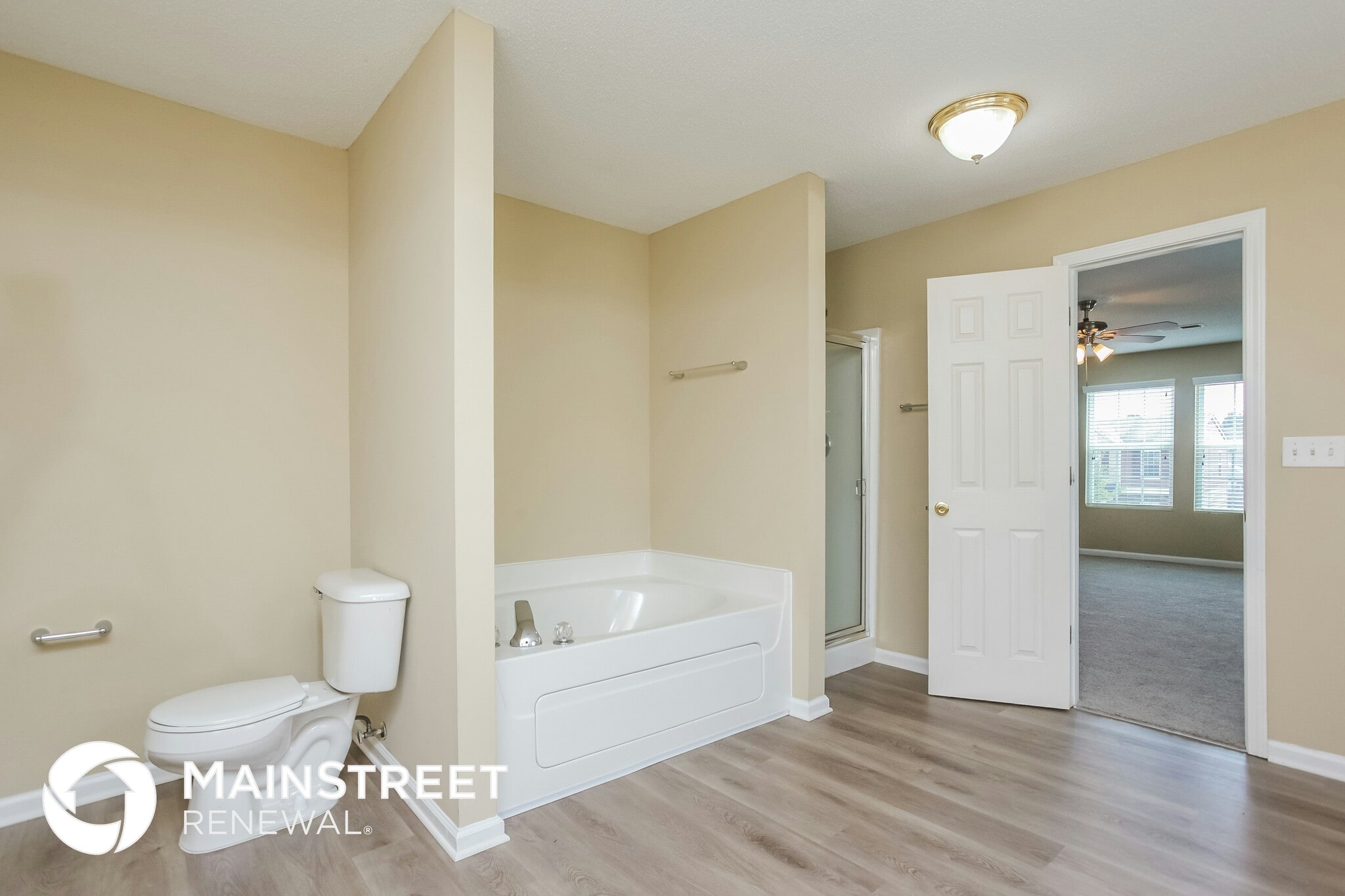 Building Photo - 9996 Chariden Dr