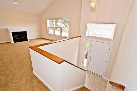 Building Photo - 221 Cottonwood Ln