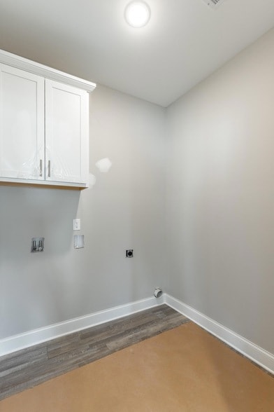 Building Photo - 5085 Oop Rd