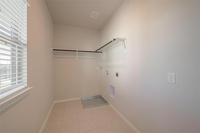 Building Photo - 31139 Mahogany Fir Trl