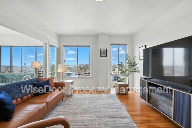 Building Photo - 360 W Ocean Blvd