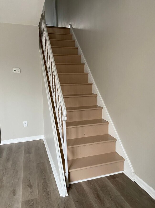Building Photo - House for Rent in Chester