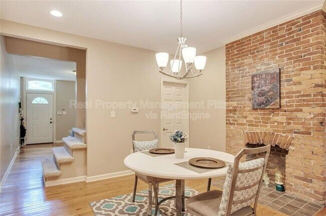 Building Photo - 1813 Wharton St