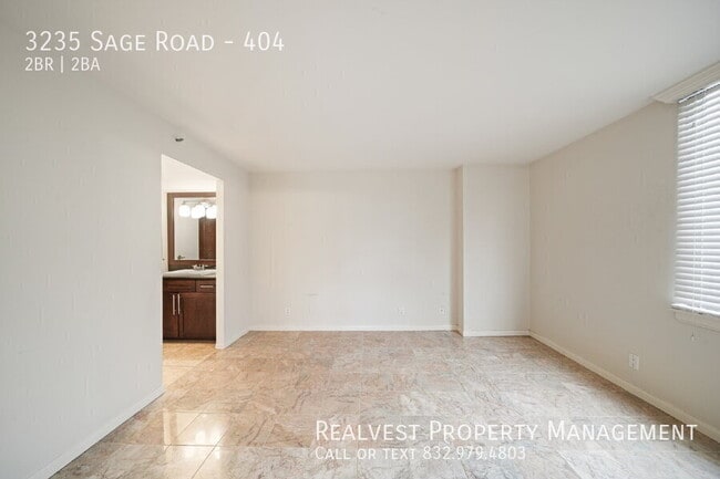 Building Photo - 3235 Sage Rd