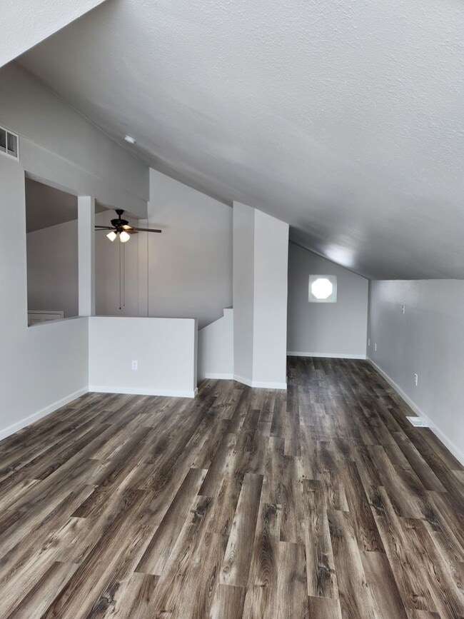Building Photo - Newly Remodeled 3 Bedroom House in Belgrade