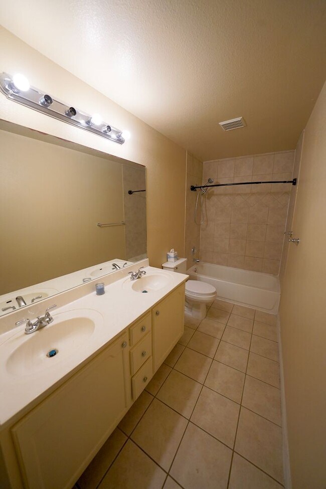 Building Photo - 68 Chapel Hill Cir