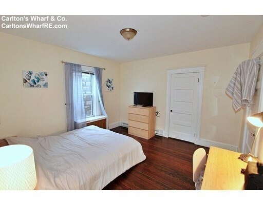 Building Photo - 97 Beacon St