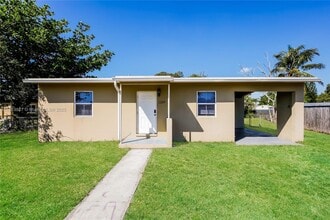 Building Photo - 1207 NW 13th Ln