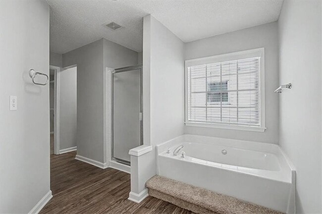 Building Photo - 400 Stambridge Ct