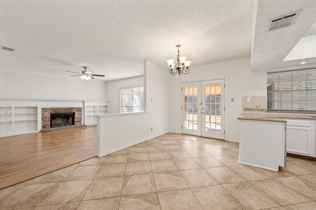 Building Photo - 4348 Kenwood Dr