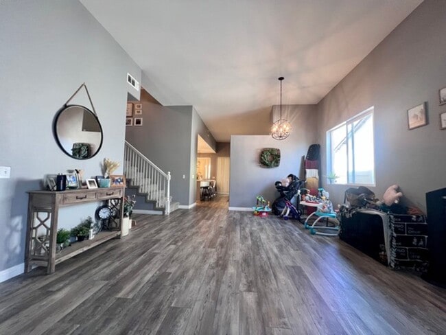 Building Photo - Beautifully upgraded 4 bedroom Murrieta home!