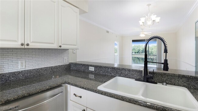 Building Photo - 8600 Cedar Hammock Cir