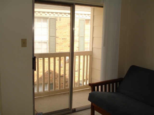 Building Photo - 2626 Holly Hall St