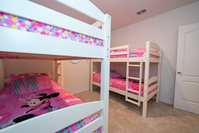 Building Photo - 5277 Oakbourne Ave