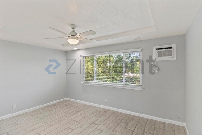 Building Photo - 2659 Baldwin Ln