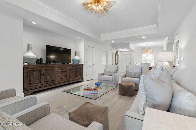 Building Photo - 102 Yacht Harbor Dr