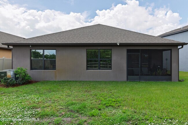 Building Photo - 843 Remington Green Dr SE