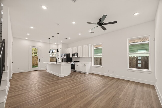 Building Photo - 2710 Bostic St