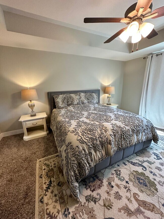 Building Photo - ****MOVE-IN SPECIAL**** Gorgeous 4Bedroom ...