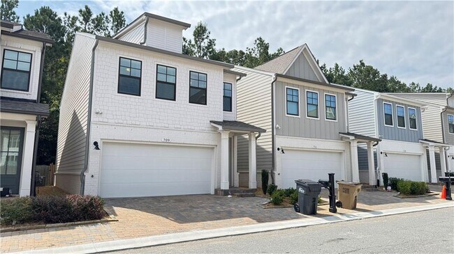 Building Photo - 709 Stickley Oak Way