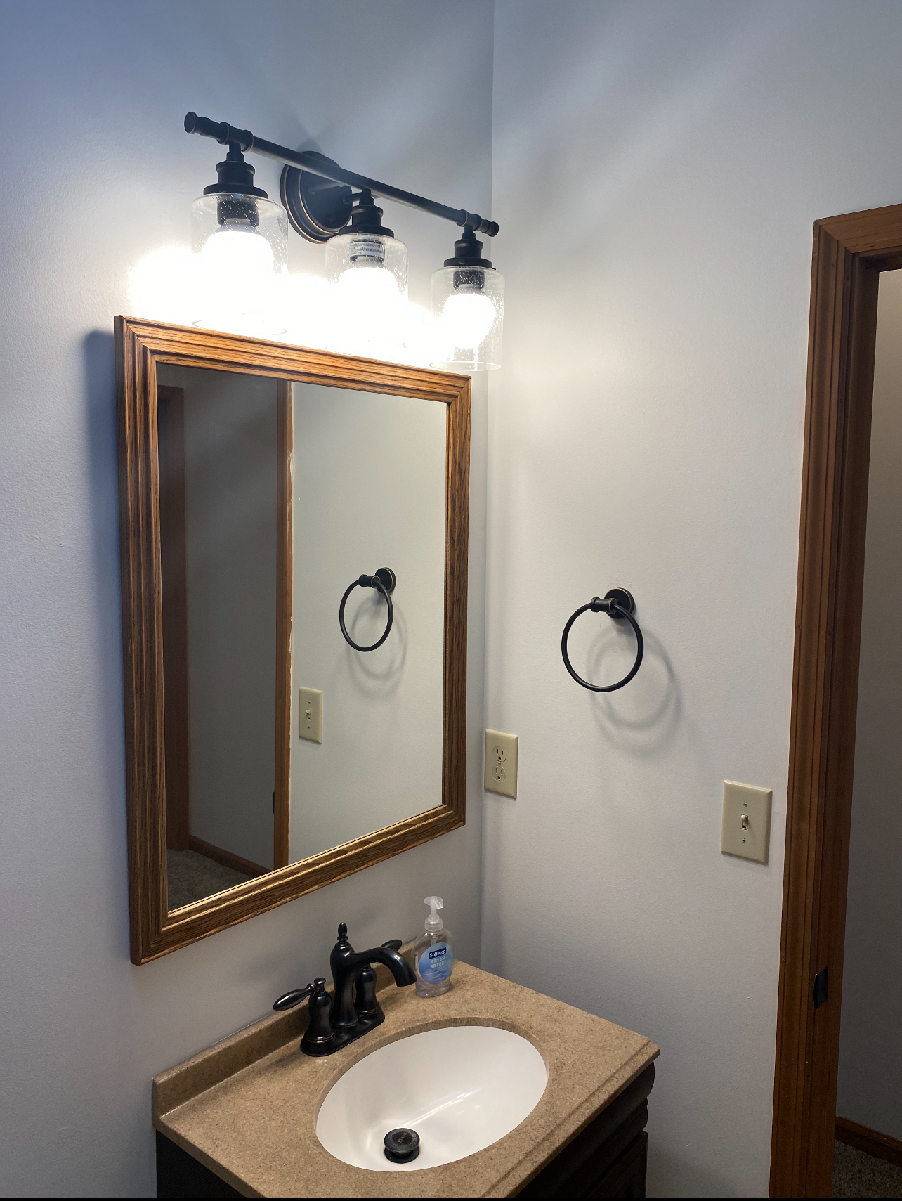 Full bathroom upstairs - 267 Whitewater Overlook