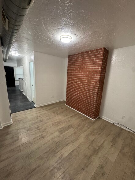 Building Photo - 94 S 12th St