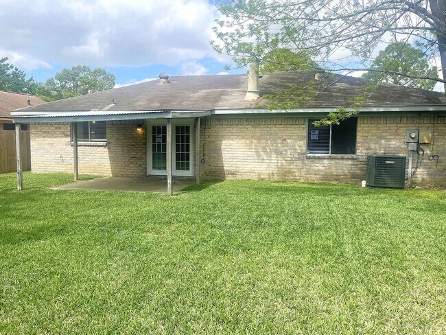 Building Photo - 410 Buoy Rd