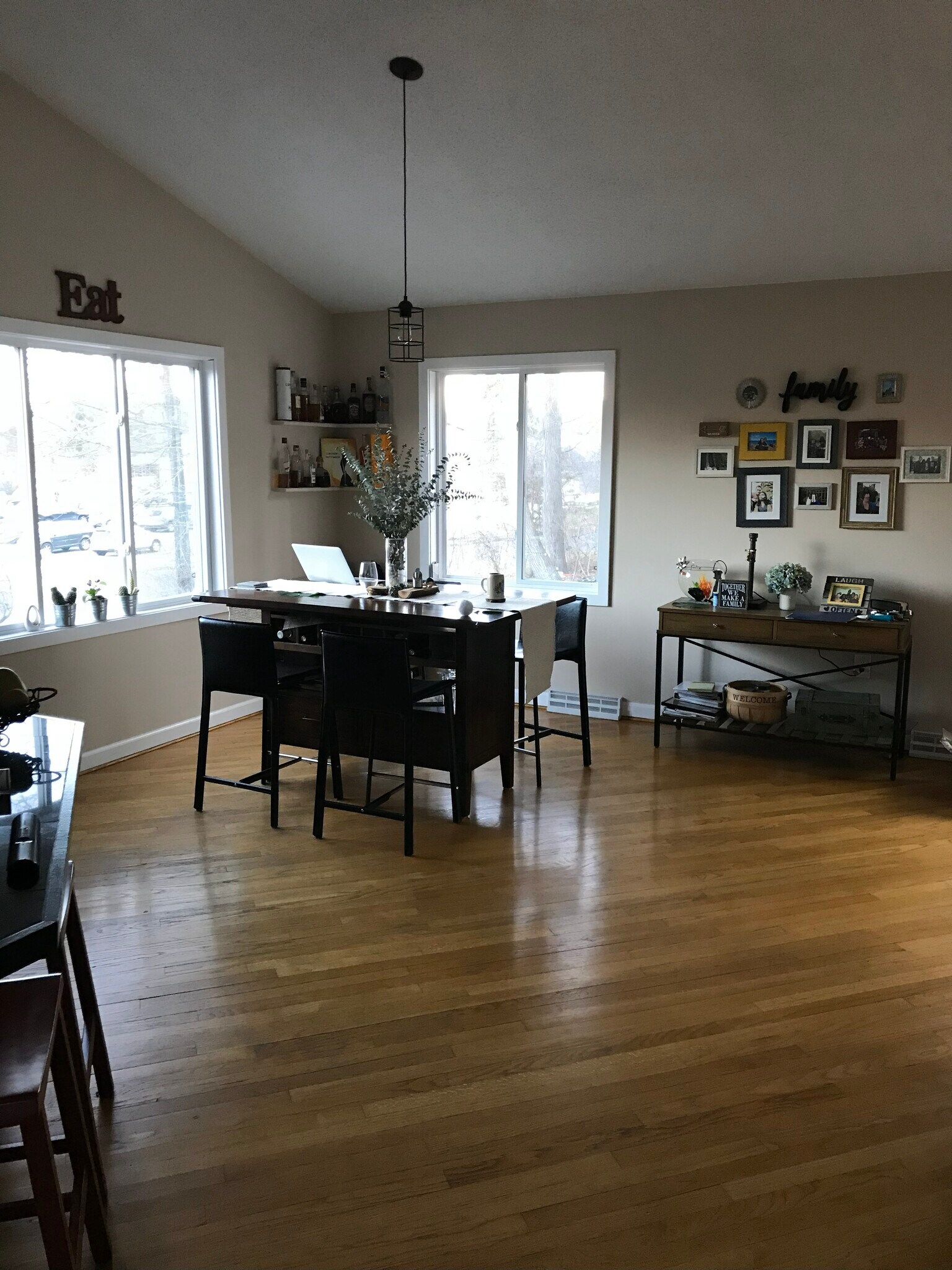 Building Photo - 1 Common Dr