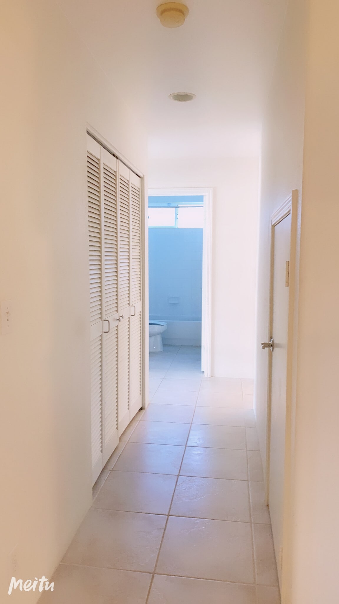 Building Photo - 327 Ainahou St