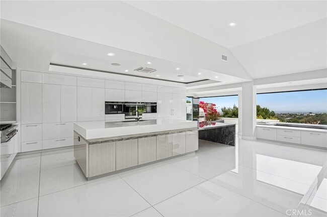 Building Photo - 48 Drakes Bay Dr