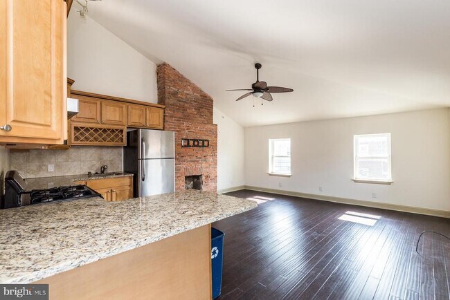 Building Photo - 1600 Frankford Ave