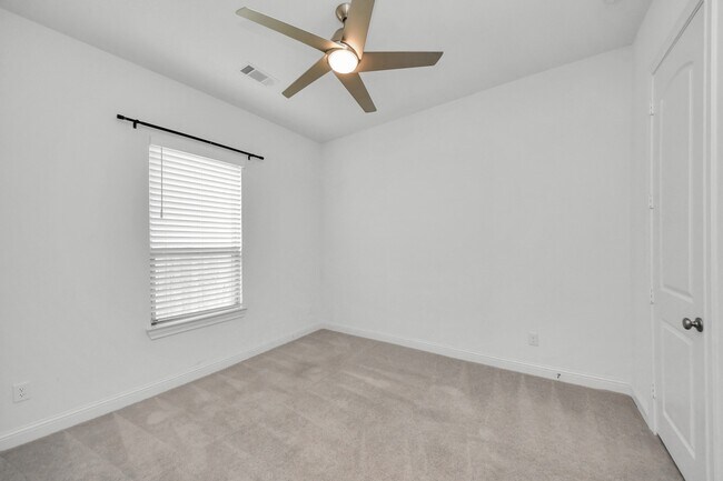 Building Photo - 10515 Harvest Oak Ct