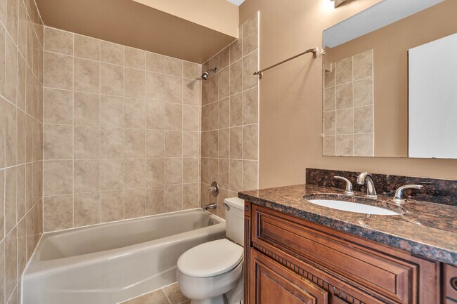 Building Photo - 730 Briar Hill Ln