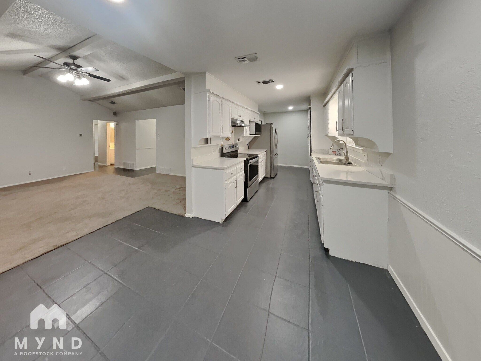 Building Photo - 408 Park Center Blvd