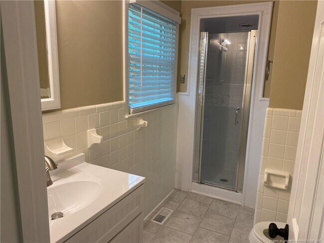 Building Photo - 1013 Arberdale Dr