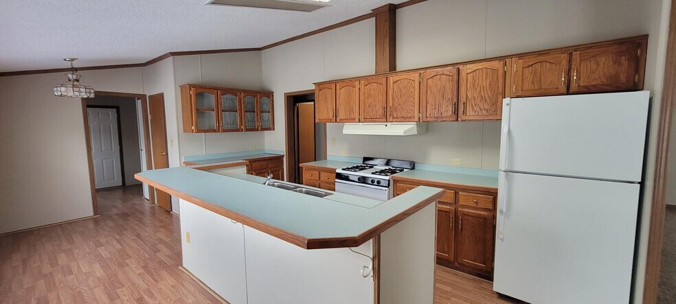 Building Photo - 9890 Eastwinds Dr