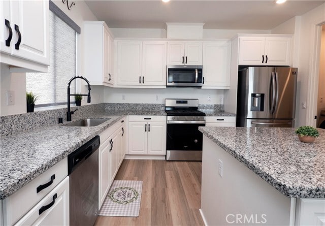 Building Photo - 8005 Rooster Ct