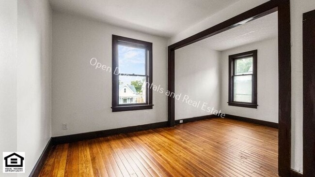 Building Photo - 1209 Rivermet Ave